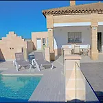 Chalet Penuelas Con Piscina