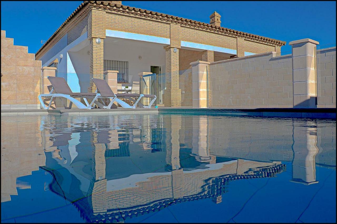 Penuelas Con Piscina Chalet *