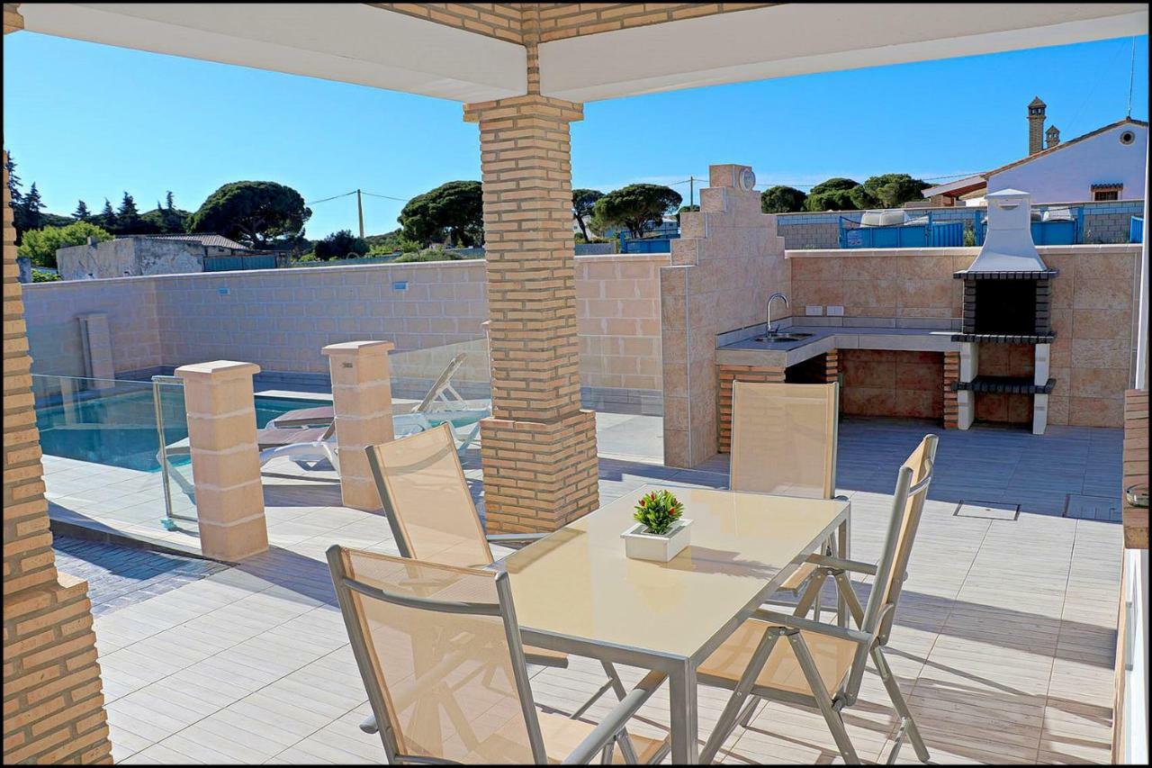 Chalet Penuelas Con Piscina